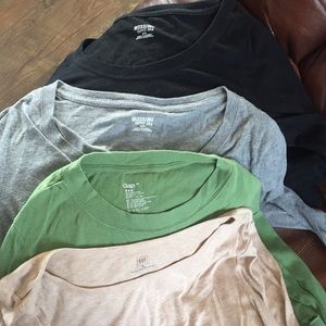 BUNDLE- 4 long sleeved shirts! Super Soft